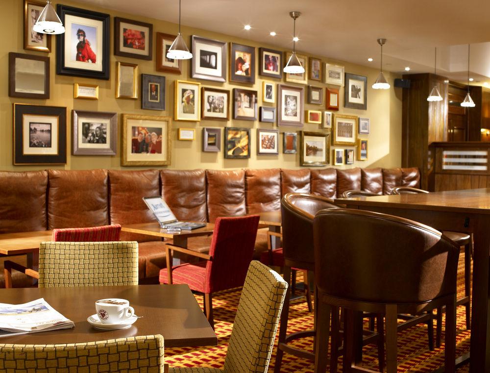 Delta Hotels By Marriott Heathrow Windsor Eksteriør bilde