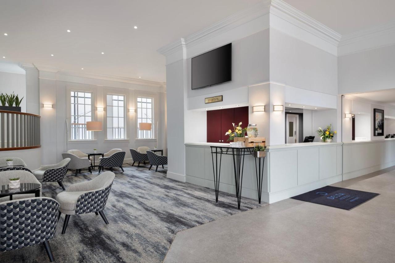 Delta Hotels By Marriott Heathrow Windsor Eksteriør bilde