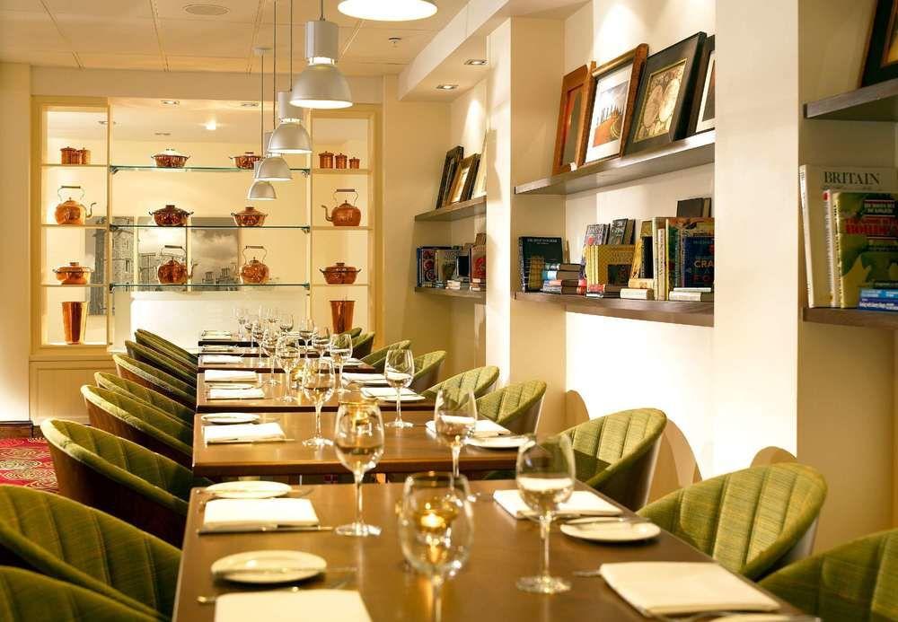 Delta Hotels By Marriott Heathrow Windsor Eksteriør bilde