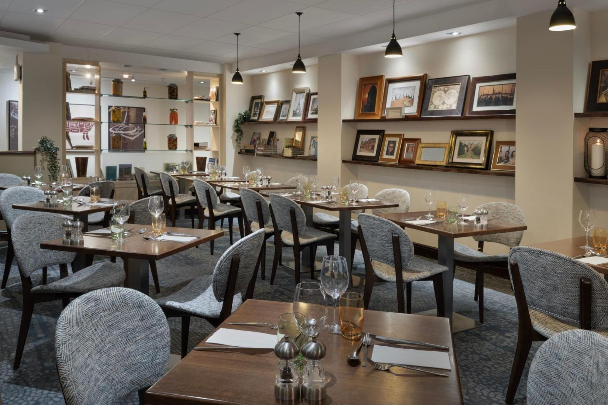 Delta Hotels By Marriott Heathrow Windsor Eksteriør bilde