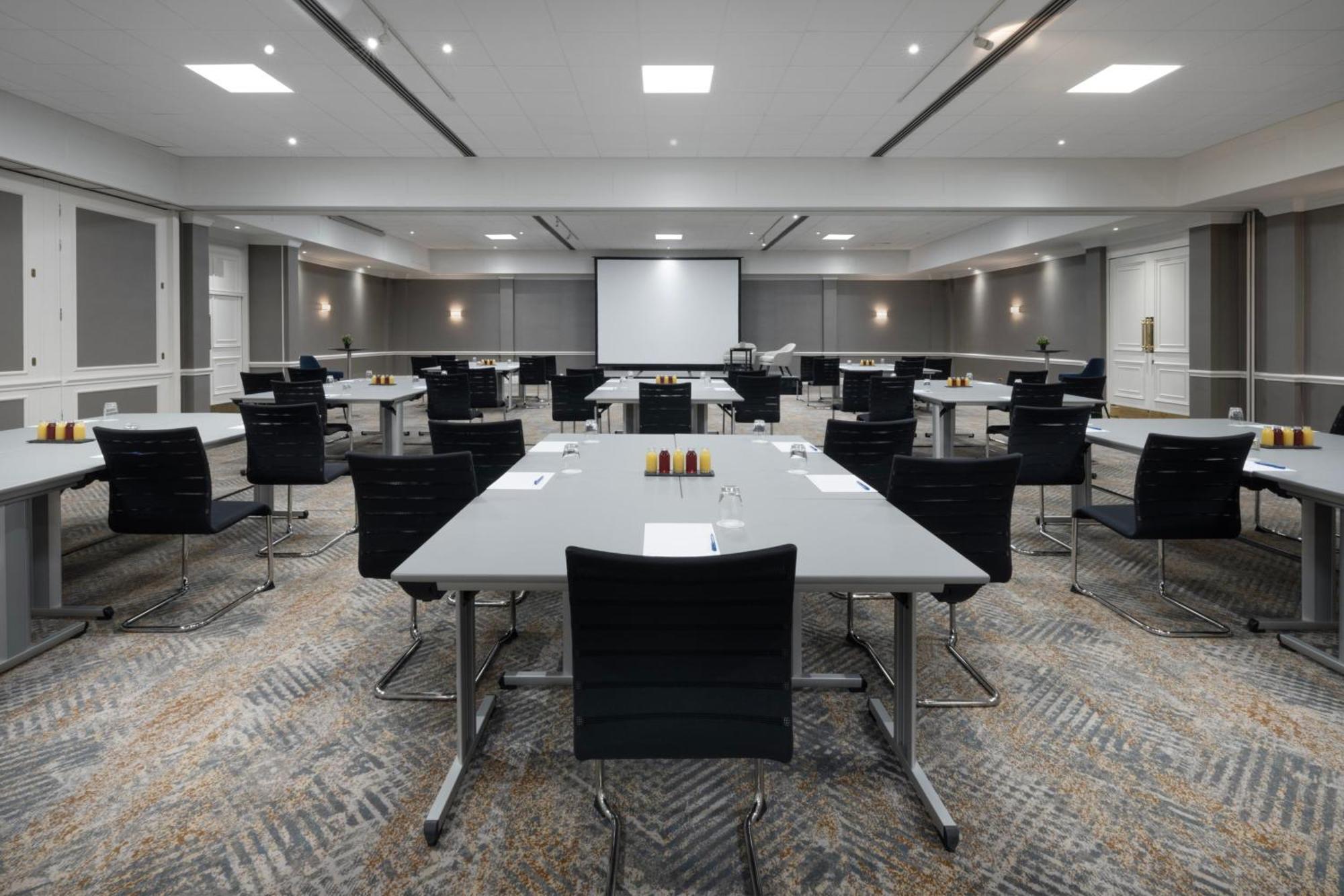 Delta Hotels By Marriott Heathrow Windsor Eksteriør bilde