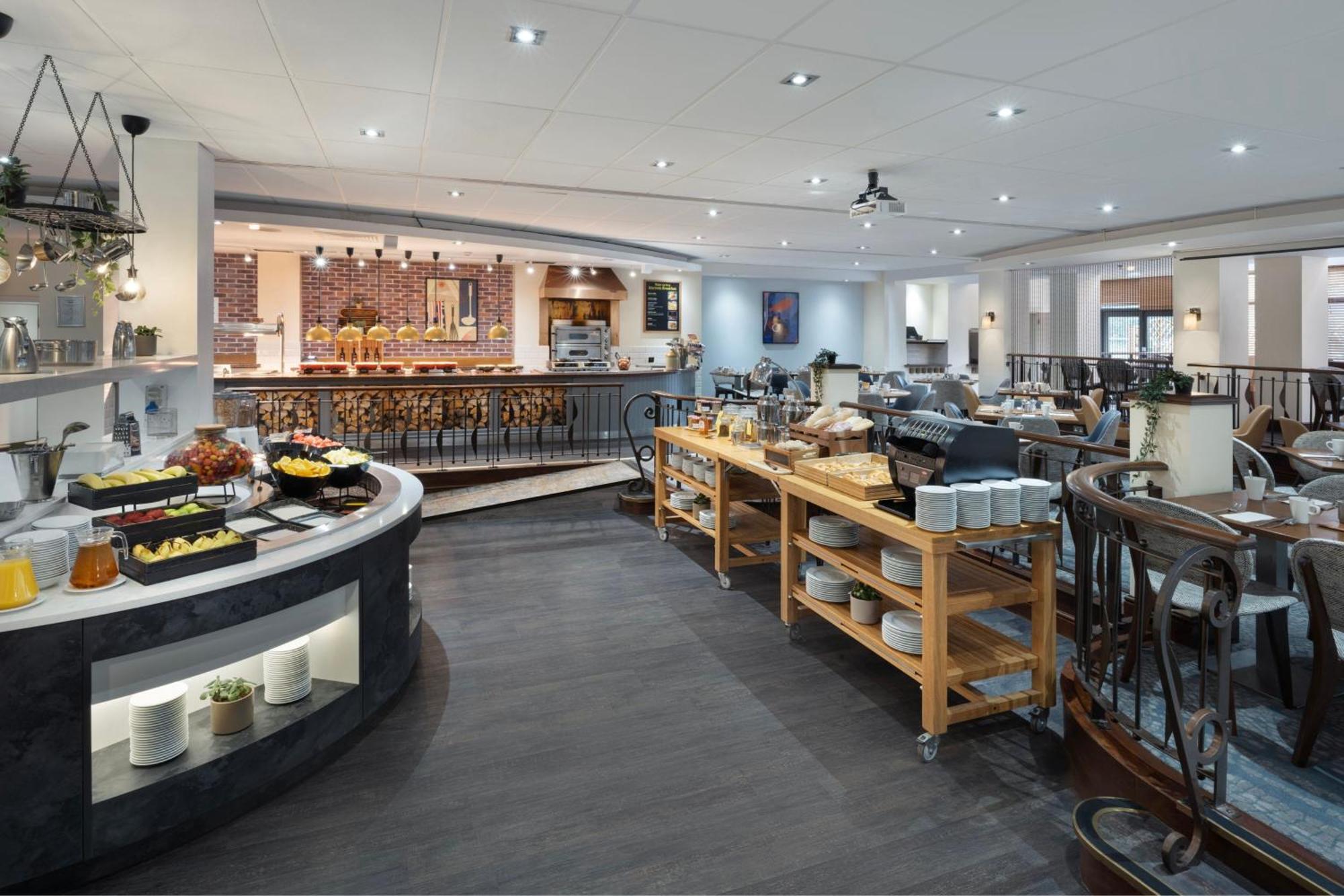 Delta Hotels By Marriott Heathrow Windsor Eksteriør bilde