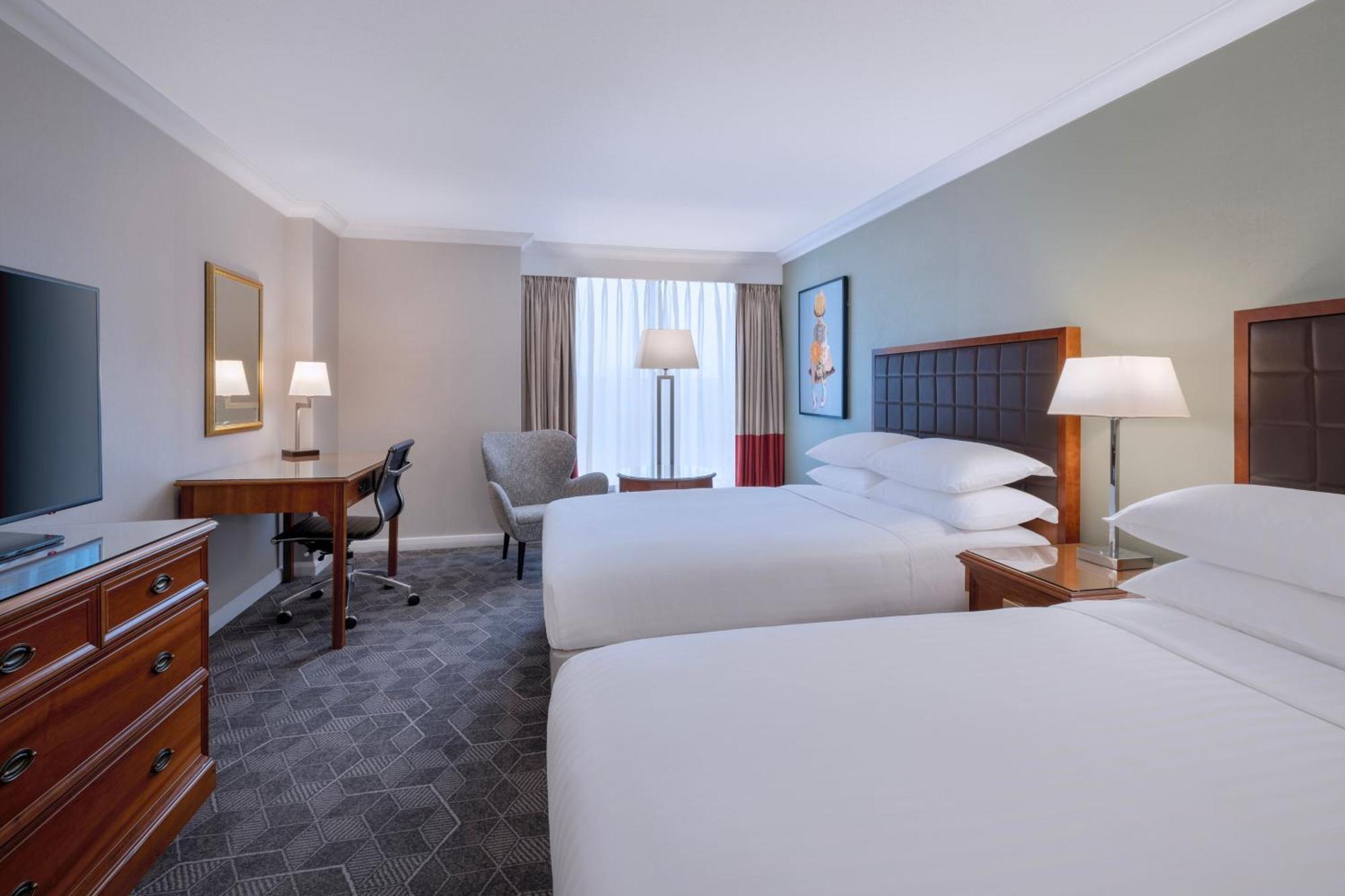 Delta Hotels By Marriott Heathrow Windsor Eksteriør bilde