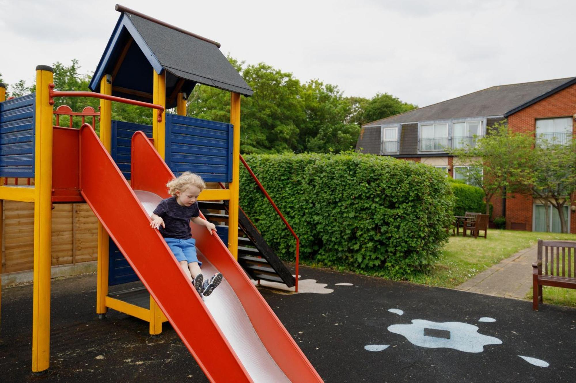 Delta Hotels By Marriott Heathrow Windsor Eksteriør bilde
